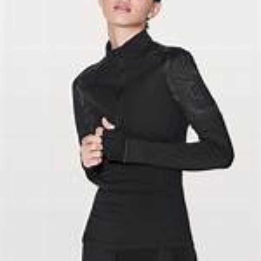 Lululemon Toasty Tech 1/2 Zip Black with Floral Design SZ 6